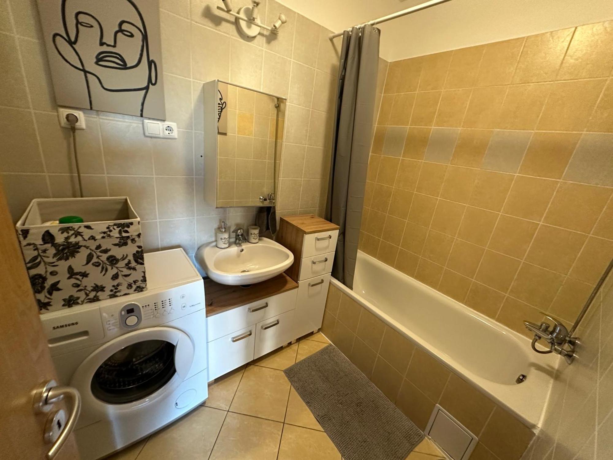 Lawrence Apartment Budapest
